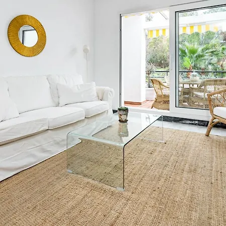 Contemporary 2br Apt With Terrace In Nueva Andalucia 'the Golf Valley' ماربيا