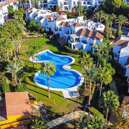 شقة Contemporary 2br Apt With Terrace In Nueva Andalucia 'the Golf Valley' ماربيا