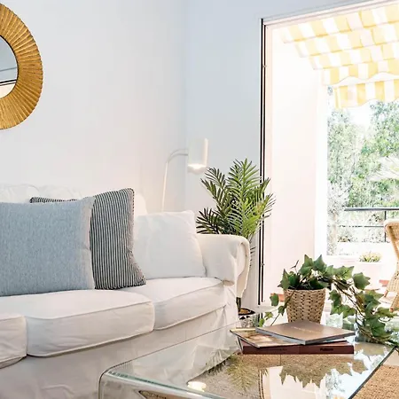 شقة Contemporary 2br Apt With Terrace In Nueva Andalucia 'the Golf Valley'