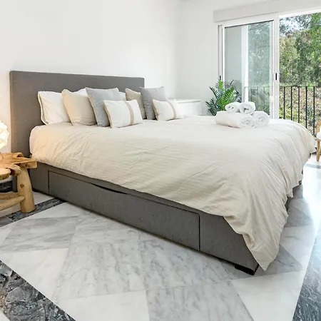 Contemporary 2br Apt With Terrace In Nueva Andalucia 'the Golf Valley' * ماربيا
